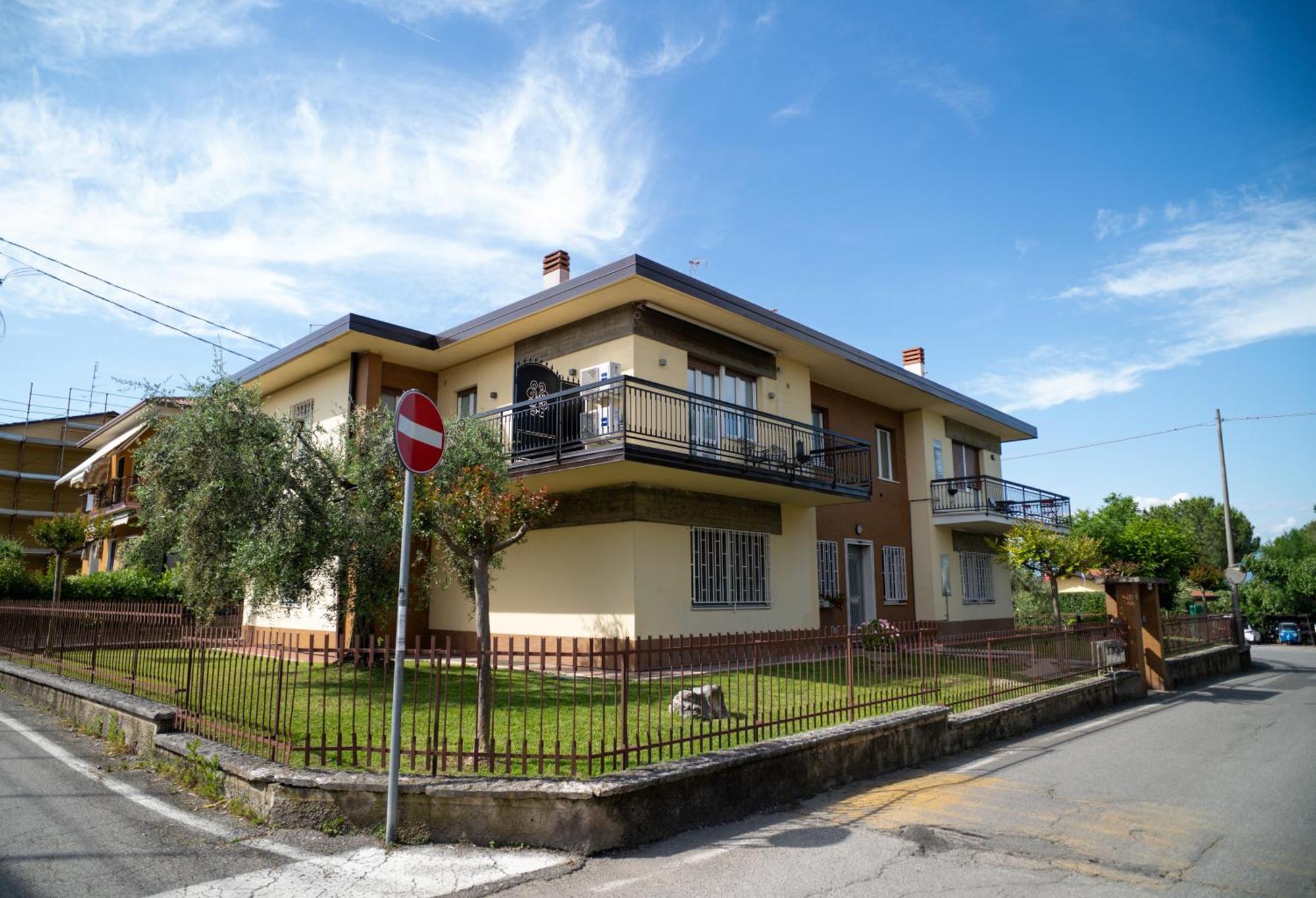 Bergamini 23 & Apartment Peschiera del Garda